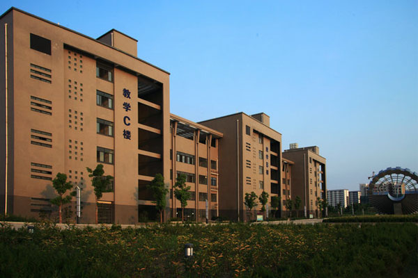 安徽能源技术学校地址及建筑面积