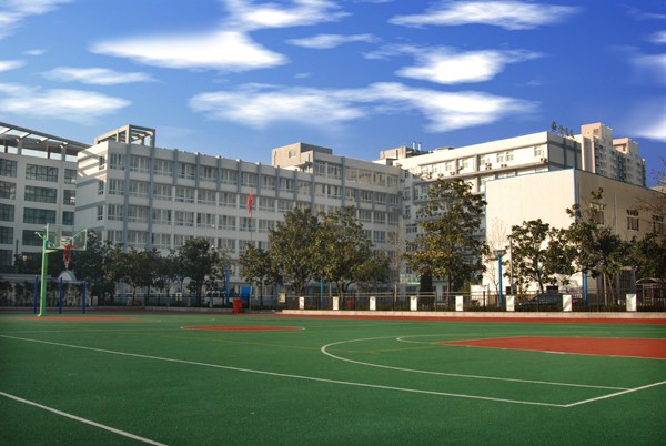 扬州生活科技学校校园环境