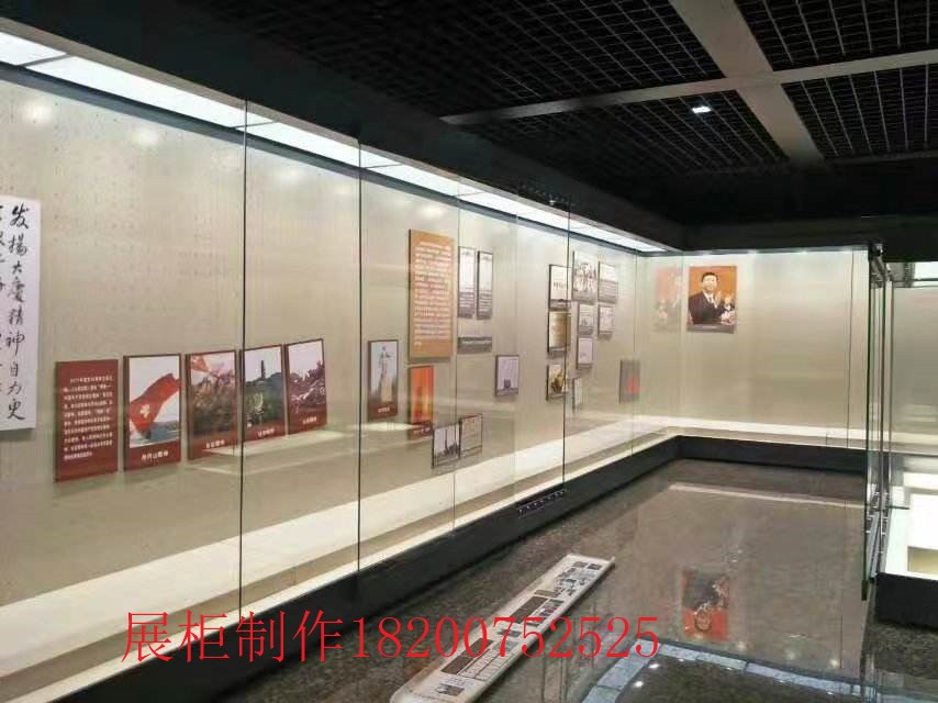 深圳博物馆展柜厂家