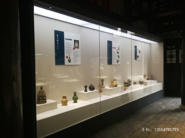 江门文化藏品博物馆展柜生产厂家-遥控平移门恒温恒湿展柜价格