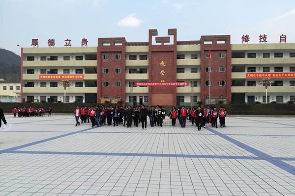商南县职业技术教育中心校园环境