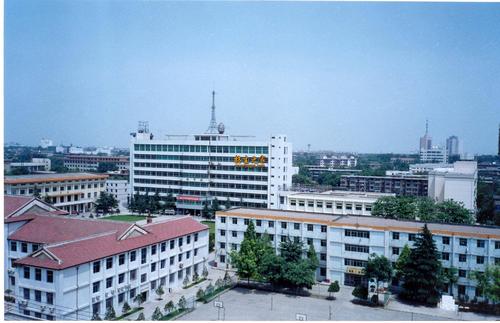 太白县职业技术教育中心校园环境