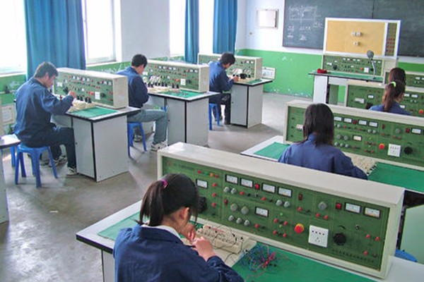 江西省冶金高级技校电气自动化设备安装与维修专业介绍