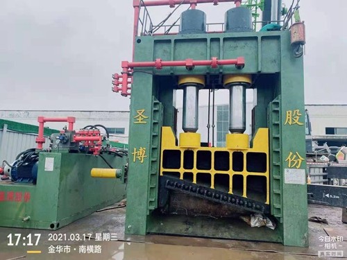 江阴圣博产1800吨龙门剪刀口2.5米价格多少