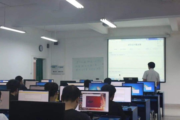 阜阳工商商贸学校计算机网络技术专业介绍