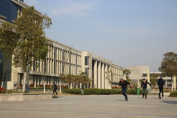 安徽省工业学校校园环境