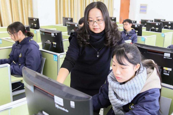 济南电子机械工程学校计算机应用技术