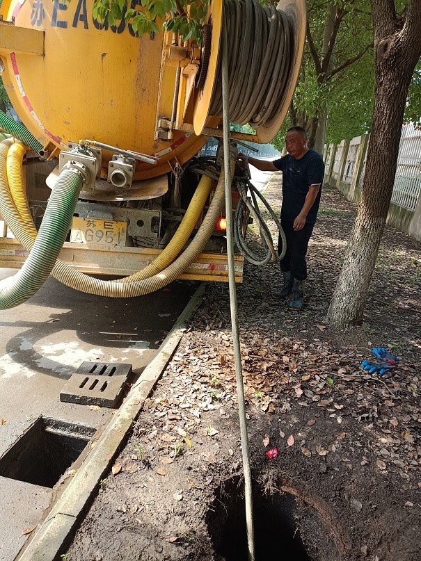 苏州工业园区胜浦霞胜路雨污管道疏通清洗_合作让您更放心