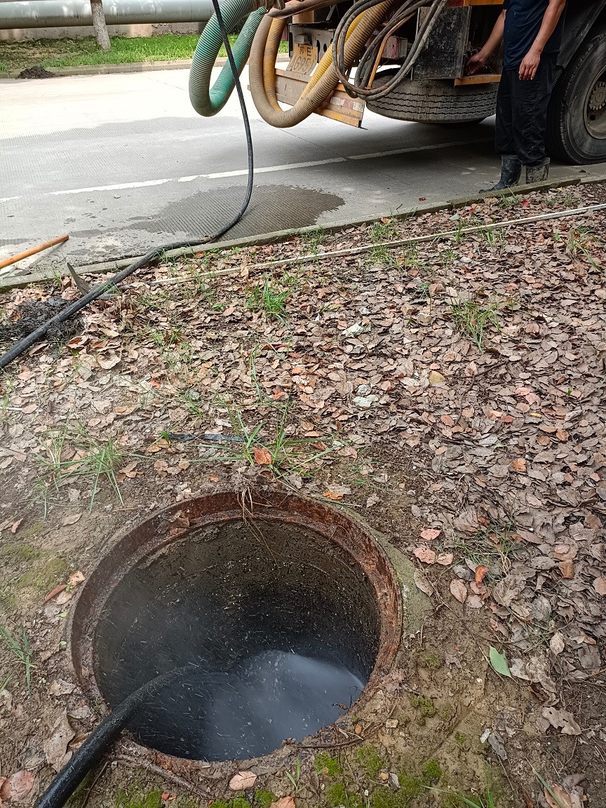 太仓市浏河闸南工业区闸南二路疏通清洗污水管道_高效 专业