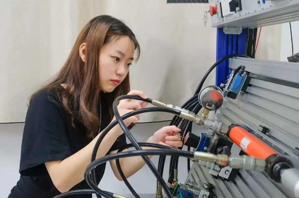 西安高铁技工学校机械制造与自动化专业介绍