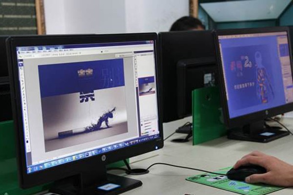 湖南负责全市外贸联合职业技术学院办学点计算机平面设计专业